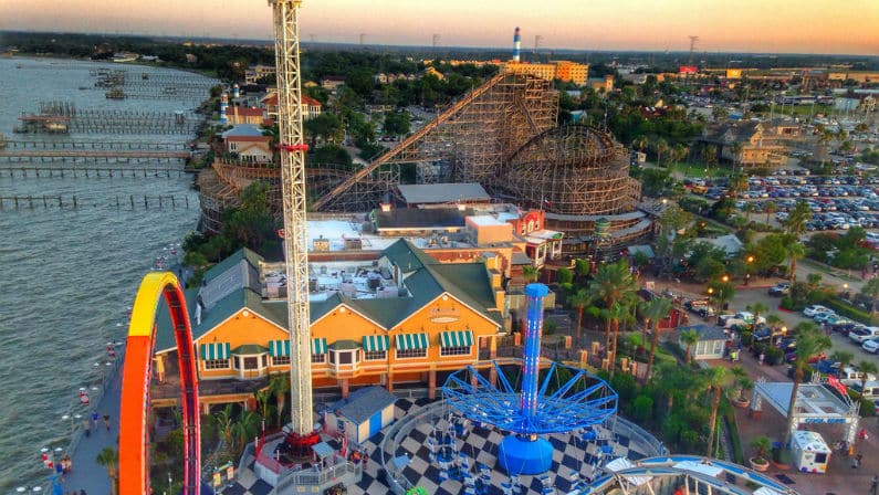 Kemah Boardwalk Has the Cure for the Wintertime Blues: a $5 All Day Ride Pass