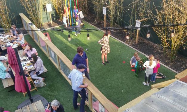 Restaurants With Playgrounds In the Houston Area