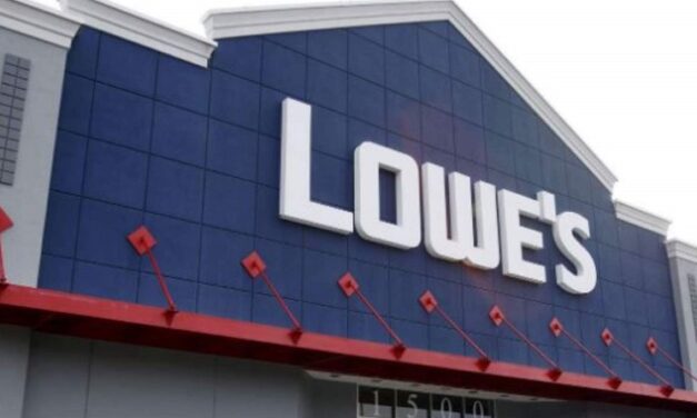 Lowe’s To Give Away 4 Complimentary Gardening Kits in April
