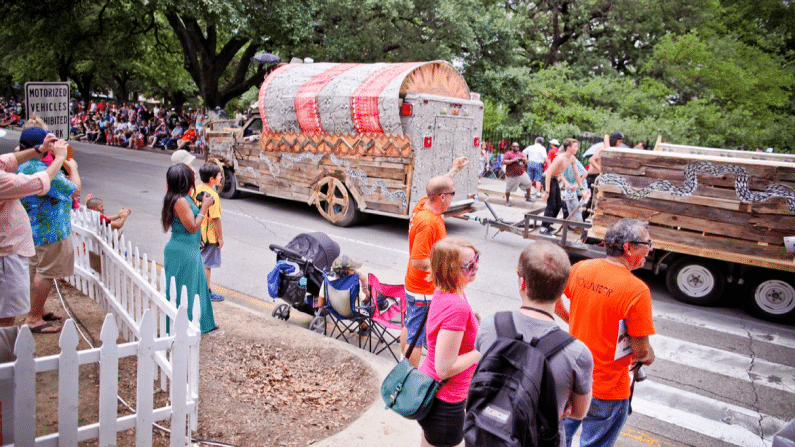 Houston Art Car Parade 2021 Rolling In This Weekend 2 Credit: Orange Show Center For Visionary Art.