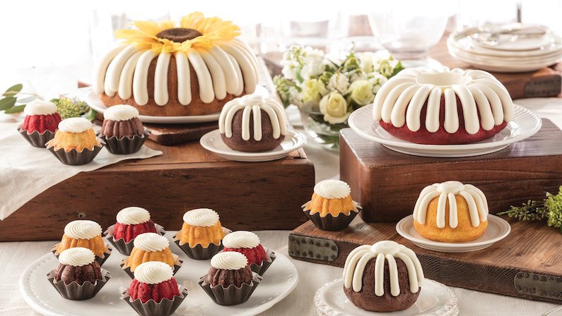 Houston Cakes: 10 Best Birthday, Wedding, Custom Cakes & more