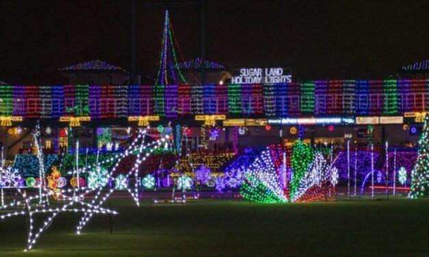 Sugar Land Holiday Lights 2021: Christmas Lights Hours, Tickets, Discounts & More!