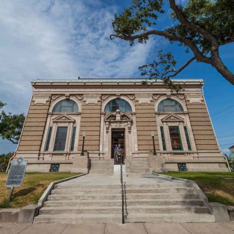 Rosenberg Library in Galveston