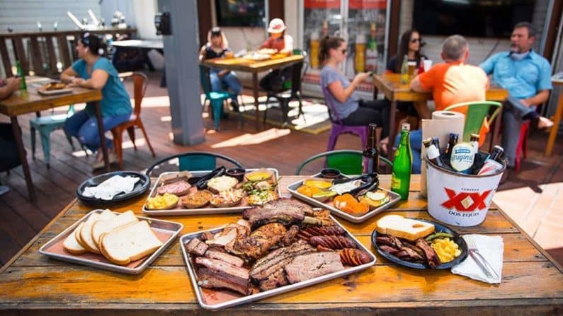 Patio Restaurants in Houston - Patio at the Pit Room