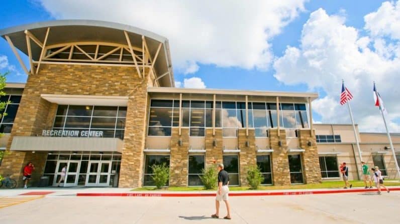 things to do pearland - Pearland Recreation Center and Natatorium