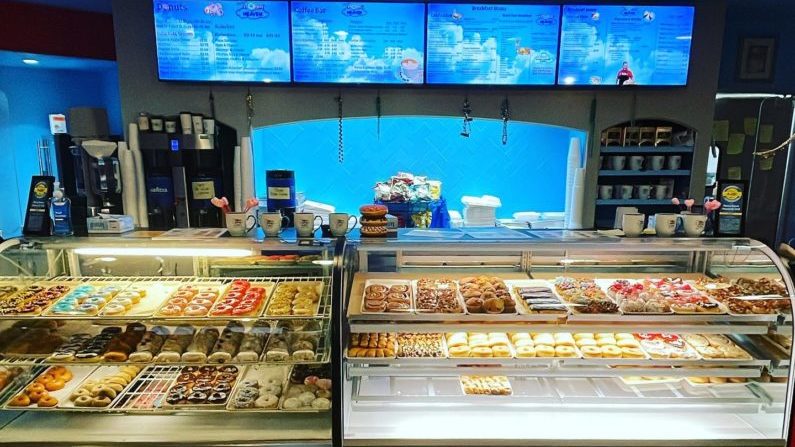 Restaurants in Pearland | Pena's Donut Heaven & Grill