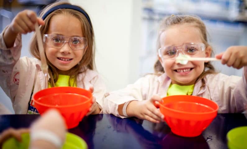 Houston Winter Camp Guide 2022 - The Best Thanksgiving and Holidays Camps for Kids 10 Houston Winter Camp Guide - Little Beakers