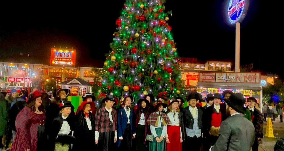 Top 10 things to do in Houston this weekend of December 23, 2022 include Christmas Day at Kemah Boardwalk, Mistletoe Square, and more!