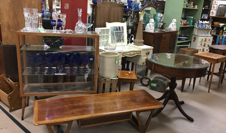 Lake Conroe Things to do - Conroe-Woodlands Antique Mall
