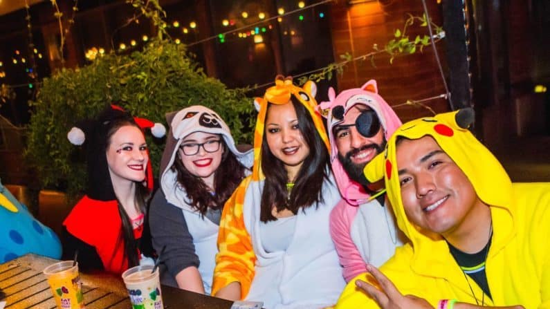 Things to do in Houston this weekend | 6th Annual Onesie Bar Crawl