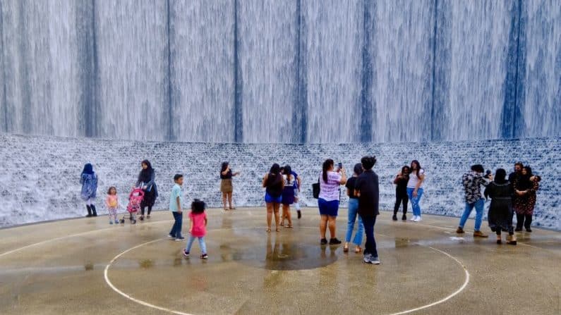 Things to do with Kids and Toddlers in Houston - Gerald D. Hines Water Wall