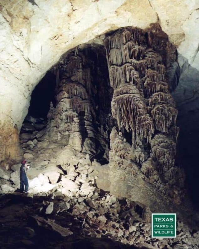 caverns in tx