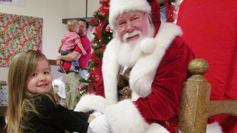 Things to do in Houston with kids this weekend of December 8 | Donuts with Santa