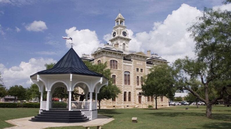 Exploring the Eerie - Must-See Abandoned Texas Ghost Towns for a Journey Back in Time 3 Shackelford
