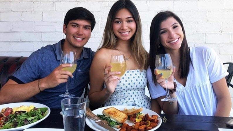 Brunch in Houston - Federal American Grill 1