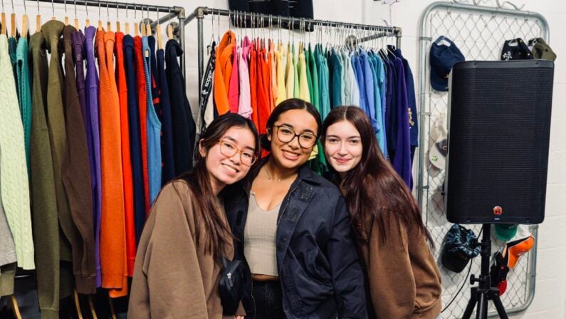 Best Thrift Stores in Houston - Thrifted Threads