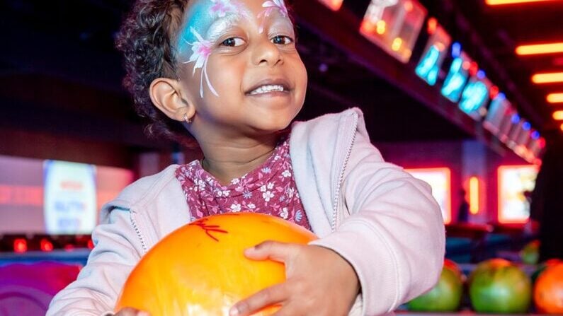 The Ultimate Guide to Things To Do with Kids in Spring TX 3 Things to do with kids in Spring TX - Lucky Strike The Woodlwands (Formerly Bowlero The Woodlands)