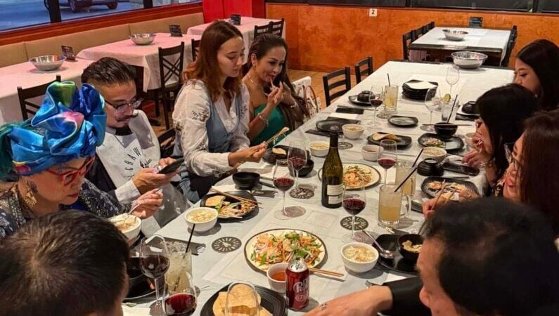 10 Best Chinatown Restaurants Houston to Try Right Now 4 chinatown restaurants houston - Crawfish & Noodles