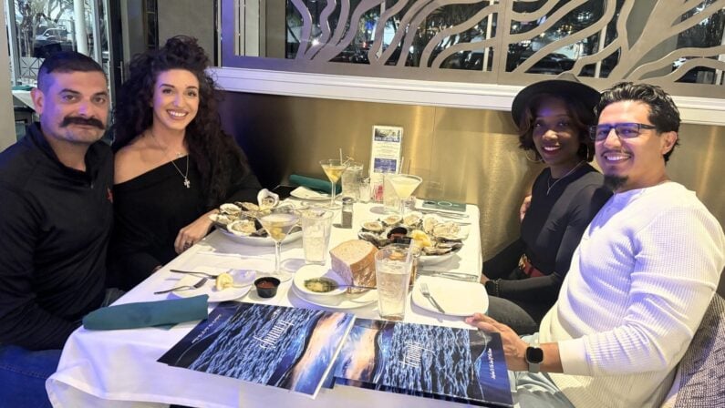 Best Oyster Bars in Houston - Tommy’s Seafood Restaurant & Oyster Bar