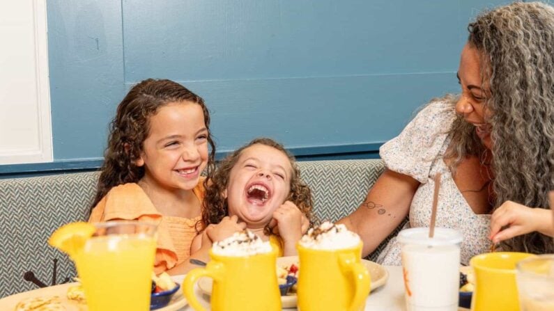 10 Best Breakfast Houston Spots: Cheap & Delicious Morning Meals 4 Breakfast Houston - Snooze, an A.M. Eatery