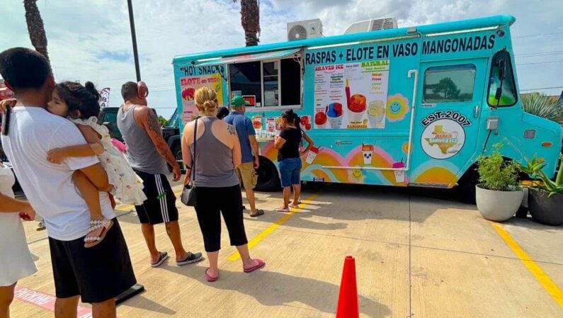 Snow Cones in Houston - Texas Shaved Ice Express
