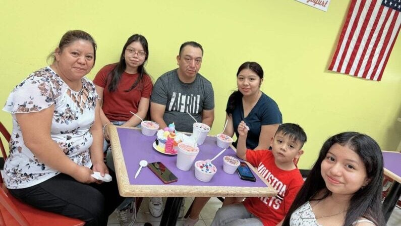 frozen yogurt near me - Maria's All Natural Yogurt