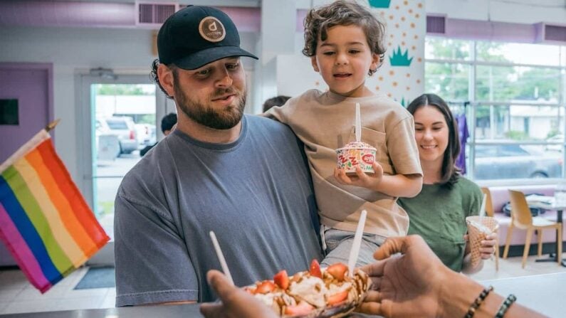 Early Fall Flavors: Where to Find Treats & Pumpkin Spice in Houston 4 Pumpkin Spice Houston - Amy's Ice Creams