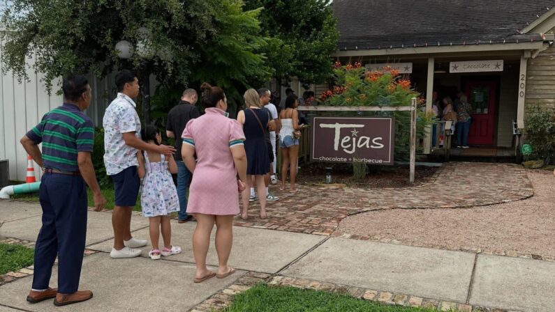 10 Best BBQ Spots in Houston: Top Texas Craft Barbecue 4 Best BBQ in Houston - Tejas Chocolate & Barbecue