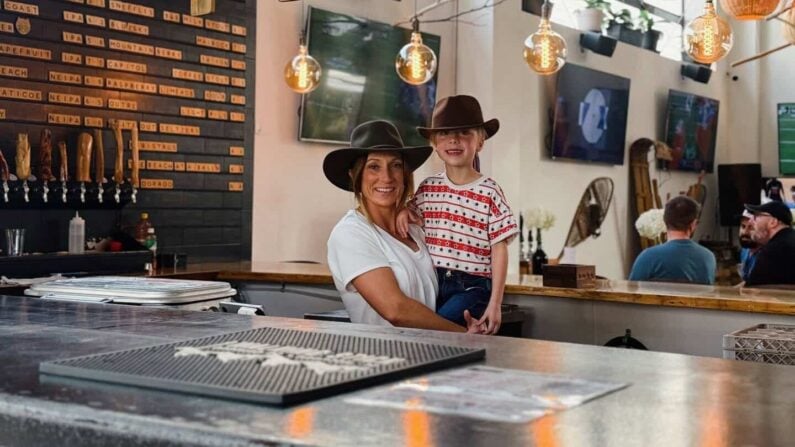 10 Best Kid-Friendly Breweries in Houston with Outdoor Games 3 Kid Friendly Breweries Houston - Stick Brewing Company