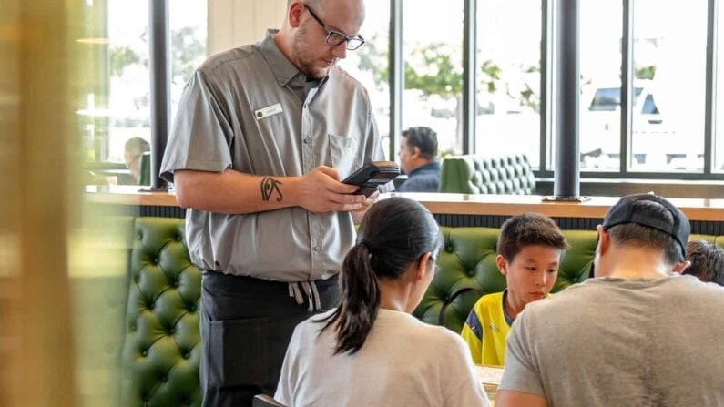 Best Family Picnic Spots in Houston with Cheap To-Go Packs 6 Family Picnic Spots in Houston - Katz's Deli & Bar