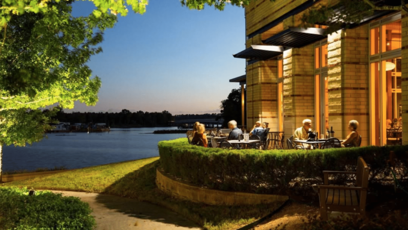 Waterfront Dining Houston - Raffa's Waterfront Grill