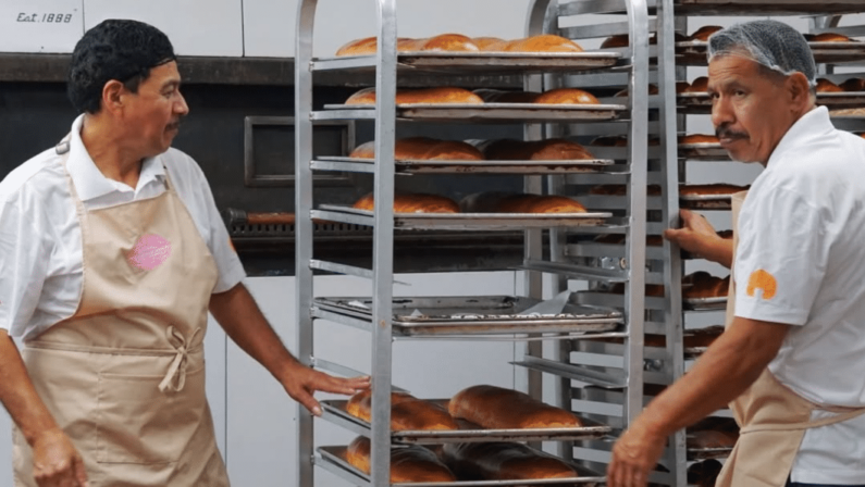 Best Panaderias in Houston for Fresh Pan de Muerto 5 Panaderia La Michoacana
