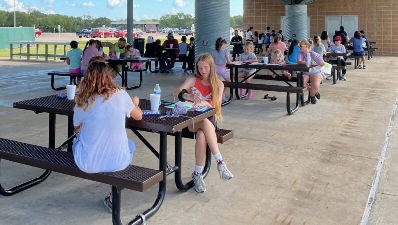 Best Family Picnic Spots in Houston with Cheap To-Go Packs 4 Family Picnic Spots in Houston - Sylvan Beach Park